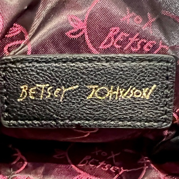 👜 Betsey Johnson Mini Barrel Purse w/ Surprise - Picture 3 of 10